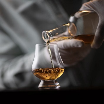 1753329610343793e682729933652